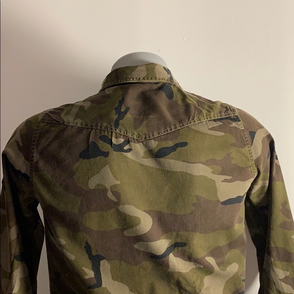 Camo Button Down from Amnesia Small - Picture 4 of 5